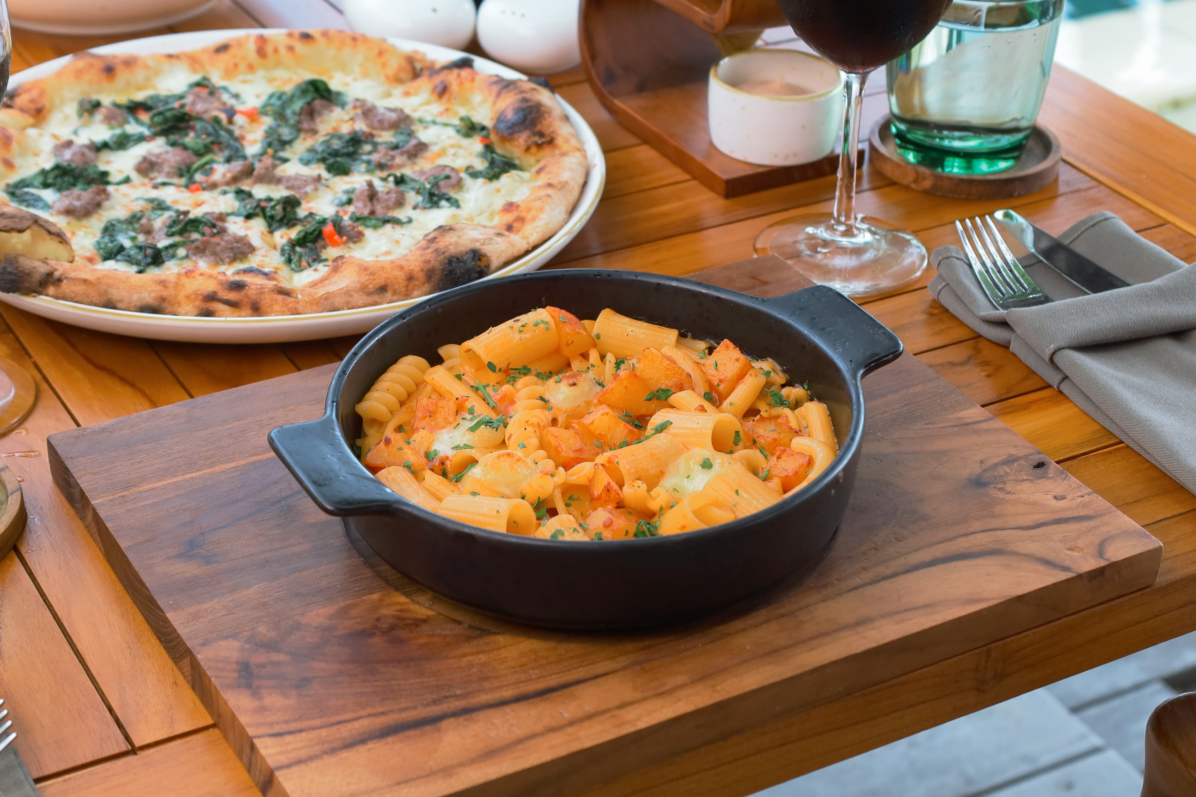 Nooq Trattoria & Sunset Bar