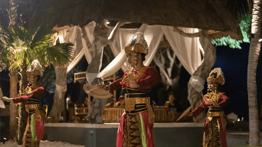 Cultural Performances at Qunci Villas